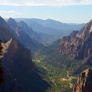 Meet your Posher, Leah